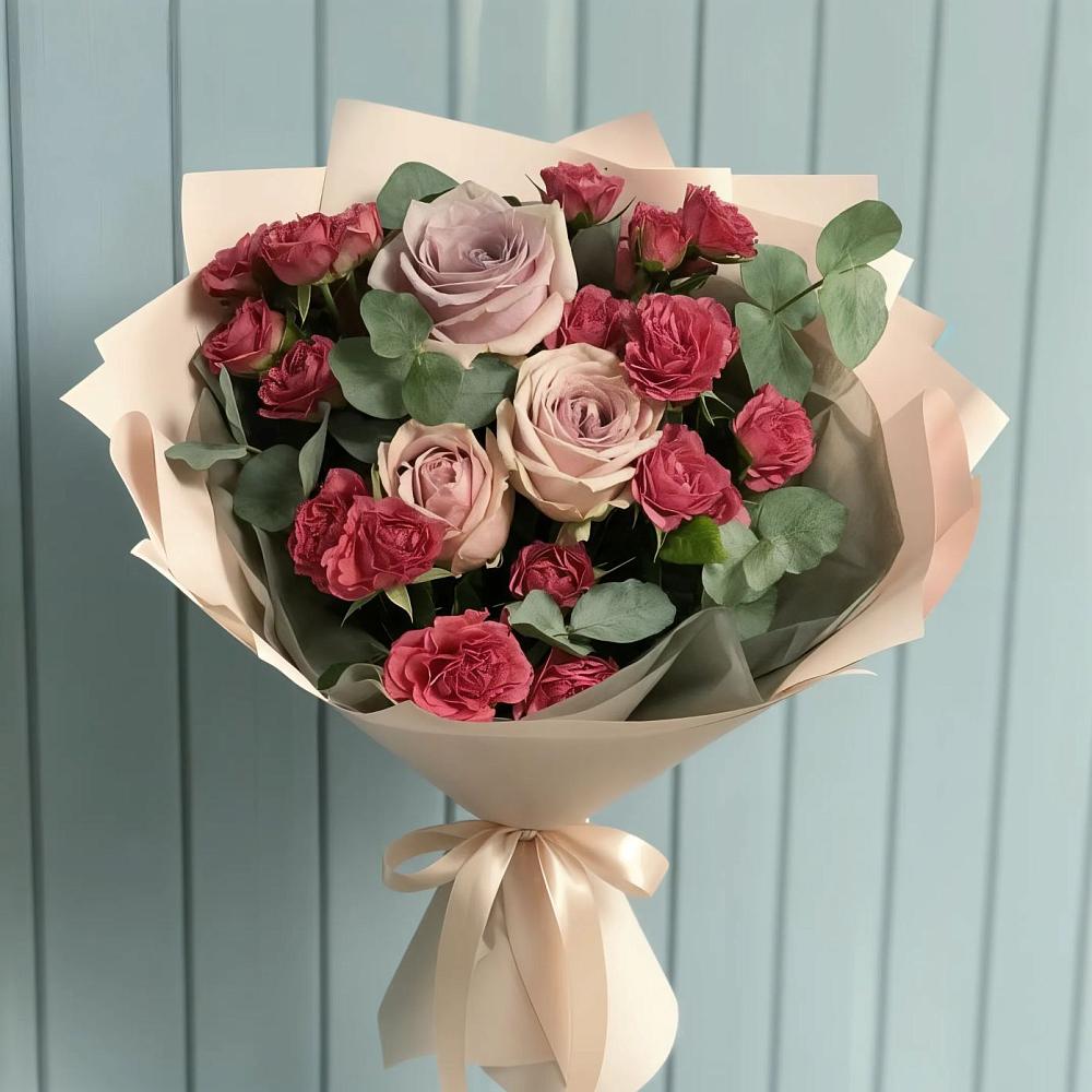 Букет цветов из: Гвоздики и Розы в Гряды