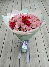 Букет цветов из:  Альстромерии в Гряды