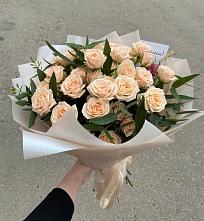 Букет Кремовые розы Латте в Гряды