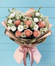 Букет цветов из:  Розы, Альстромерии и Лизиантусы в Гряды