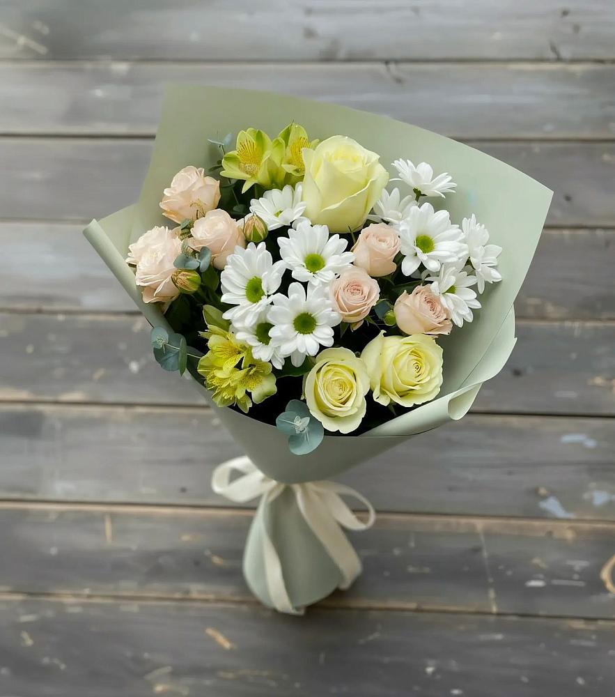 Букет цветов из: Альстромерии, Розы и Хризантемы в Гряды