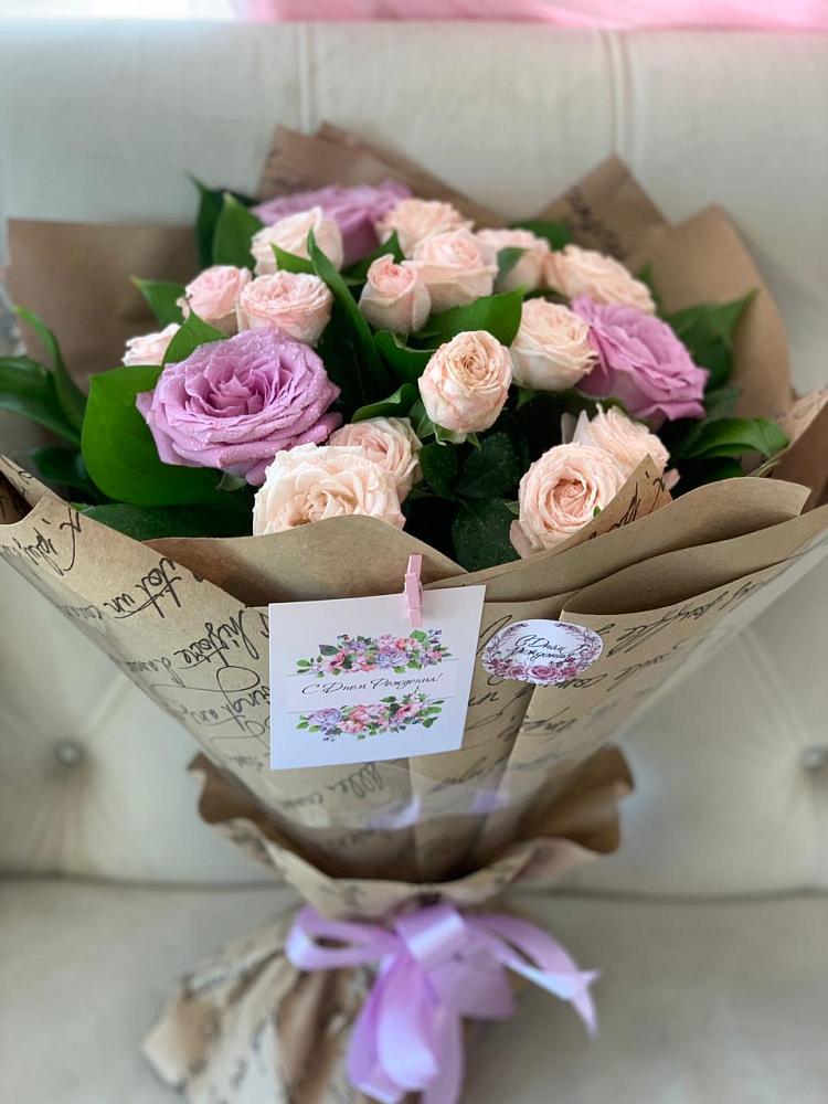 Букет цветов из: Розы в Гряды