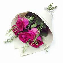 Букет цветов из:  Розы в Гряды