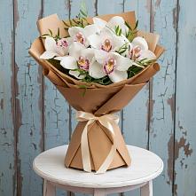 Букет цветов из:  Орхидеи и Розы в Гряды