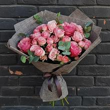 Букет цветов из:  Розы в Гряды